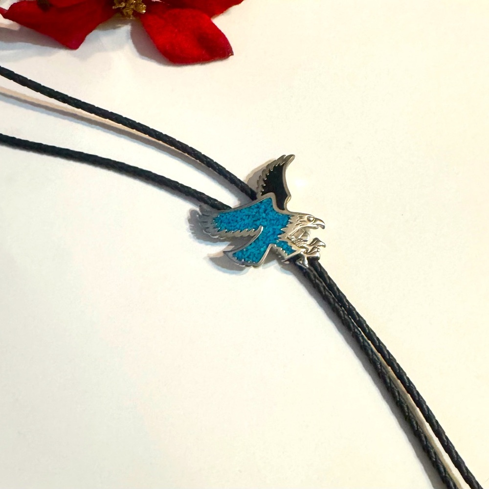 Vintage Metal Bolo Tie, Nice Silver and Blue Crushed Turquoise Stones